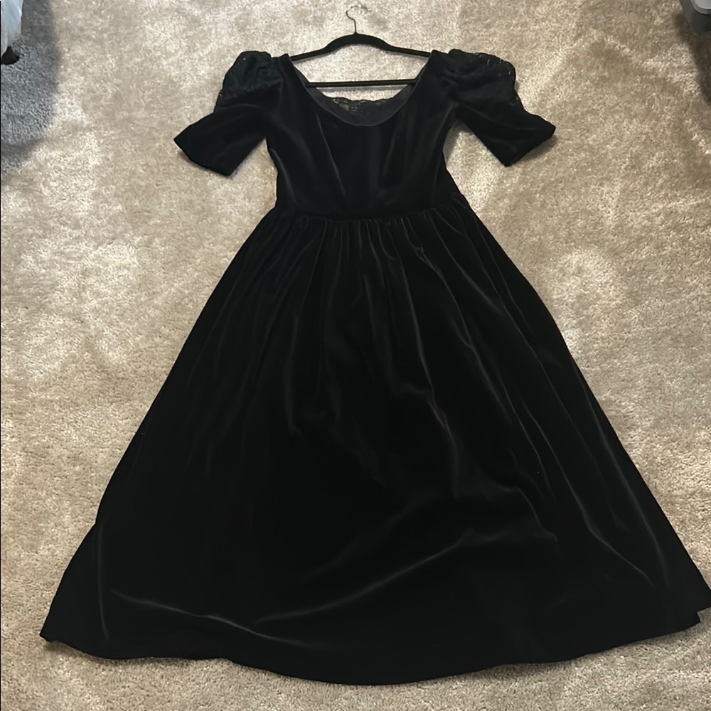 Laura Ashley Black A-Line Puff Sleeve Dress